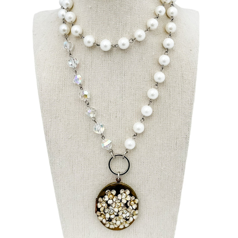 bel monili pearl bloom necklace