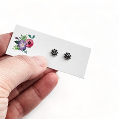 Silver flower stud earring